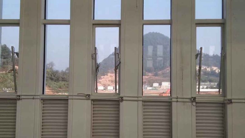 室内玻璃折叠门尺寸规范：标准与选型要点**