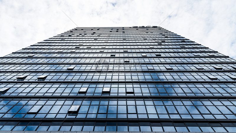 以下是一些农村自建房门窗尺寸的推荐标准：